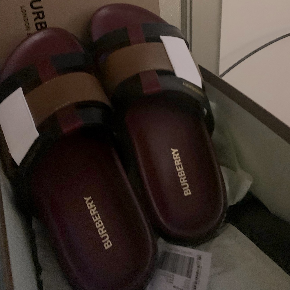 Multi-color Burberry slides/sandals
